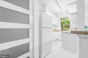 2130 N St NW, Washington, DC 20037 - Photo 8