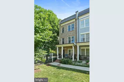 512 Regent Place NE, Washington, DC 20017 - Photo 2