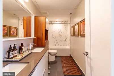 1345 K Street SE #407, Washington, DC 20003 - Photo 16