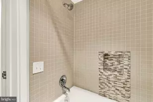 1740 New Hampshire Ave NW, Washington, DC 20009 - Photo 16