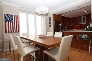 1045 31st St NW, Washington, DC 20007 - Photo 4
