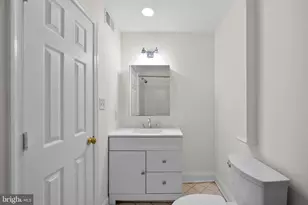 1010 W St NW, Washington, DC 20001 - Photo 22