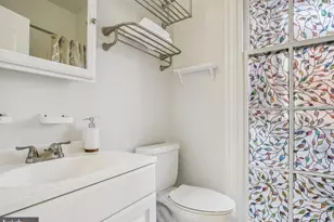 1730 New Hampshire Ave NW, Washington, DC 20009 - Photo 10