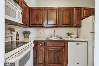 1730 New Hampshire Avenue NW #13, Washington, DC 20009 - Photo 6