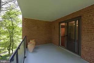 4201 Cathedral Ave NW, Washington, DC 20016 - Photo 14