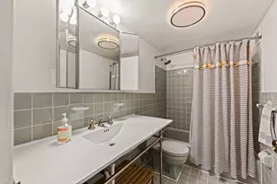4201 Cathedral Ave NW, Washington, DC 20016 - Photo 22