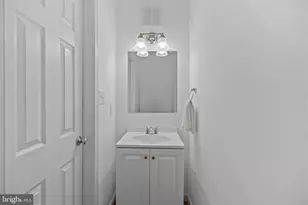 534 Irving St NW, Washington, DC 20010 - Photo 10