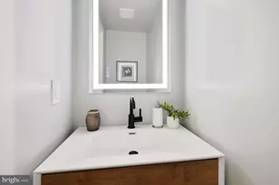 420 20th St NE, Washington, DC 20002 - Photo 8