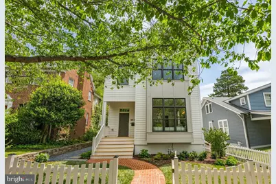 4631 49th Street NW, Washington, DC 20016 - Photo 2