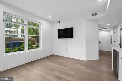 1019 17th Place NE #103, Washington, DC 20002 - Photo 10
