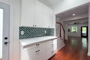 1113 Holbrook Terrace NE, Washington, DC 20002 - Photo 2