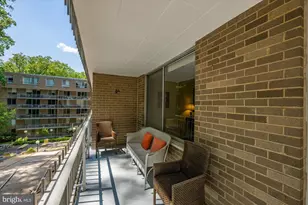 4100 Cathedral Ave NW, Washington, DC 20016 - Photo 12