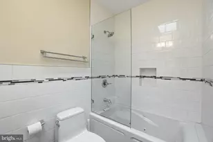 813 Delafield Pl NW, Washington, DC 20011 - Photo 14