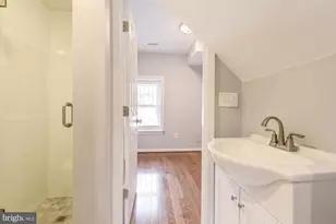 1914 10th St NW, Washington, DC 20001 - Photo 16