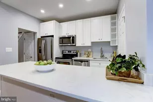 1015 T St NW, Washington, DC 20001 - Photo 8
