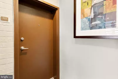 1423 Newton Street NW #204, Washington, DC 20010 - Photo 2