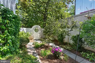 2260 48th St NW, Washington, DC 20007 - Photo 8