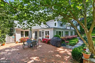 2260 48th St NW, Washington, DC 20007 - Photo 38