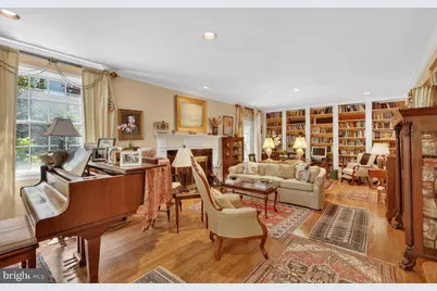 2260 48th Street NW, Washington, DC 20007 - Photo 6