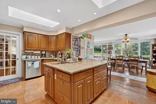 2260 48th St NW, Washington, DC 20007 - Photo 20