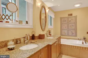 2260 48th St NW, Washington, DC 20007 - Photo 28