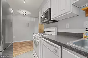 1627 Massachusetts Ave SE, Washington, DC 20003 - Photo 14
