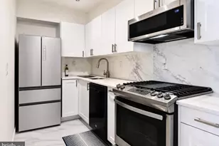 1245 4th St SW, Washington, DC 20024 - Photo 2
