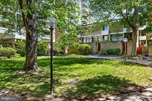 1245 4th St SW, Washington, DC 20024 - Photo 30