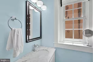1835 Phelps Pl NW, Washington, DC 20008 - Photo 20