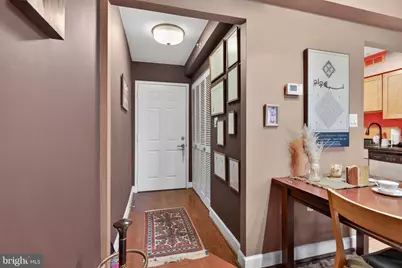 3611 38th Street NW #305, Washington, DC 20016 - Photo 2
