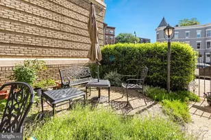 3220 17th St NW, Washington, DC 20010 - Photo 26