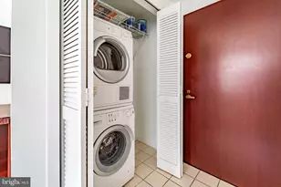 2114 N St NW, Washington, DC 20037 - Photo 26