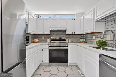 385 O Street SW, Washington, DC 20024 - Photo 8
