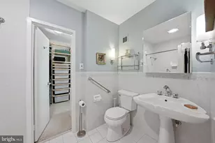 4100 Cathedral Ave NW, Washington, DC 20016 - Photo 24