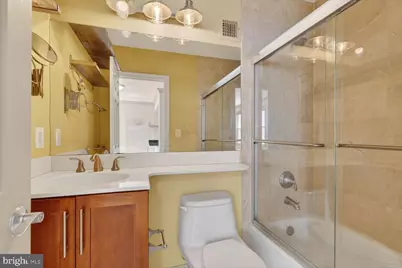 1361 K Street SE #303, Washington, DC 20003 - Photo 8