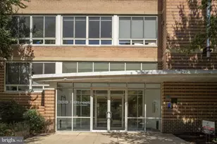 355 I Street SW, Washington, DC 20024 - Photo 2