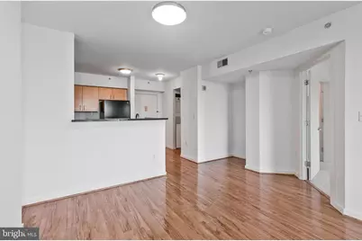 1000 New Jersey Avenue SE #321, Washington, DC 20003 - Photo 6
