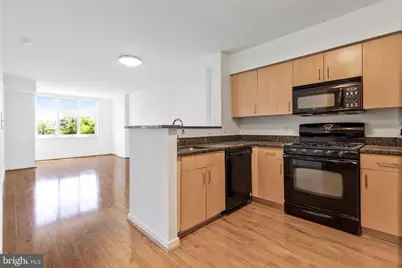 1000 New Jersey Avenue SE #321, Washington, DC 20003 - Photo 1