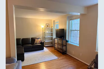 3731 39th Street NW #B200, Washington, DC 20016 - Photo 4