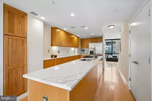 912 F St NW, Washington, DC 20004 - Photo 4