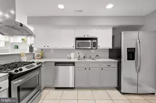 1819 1st St NW, Washington, DC 20001 - Photo 16