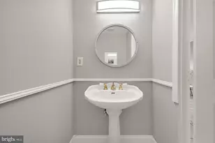 1819 1st St NW, Washington, DC 20001 - Photo 14