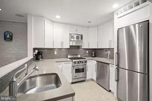 1716 Q St NW, Washington, DC 20009 - Photo 30