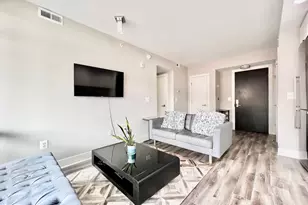 1311 13th St NW, Washington, DC 20005 - Photo 2