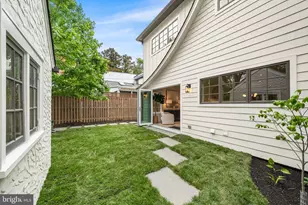 3822 Van Ness St NW, Washington, DC 20016 - Photo 8