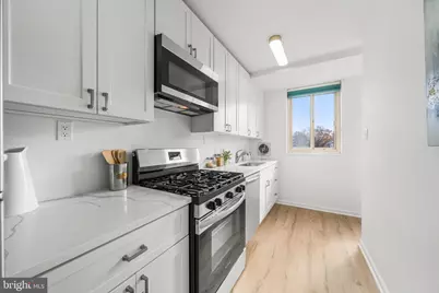 4000 Tunlaw Road NW #811, Washington, DC 20007 - Photo 4