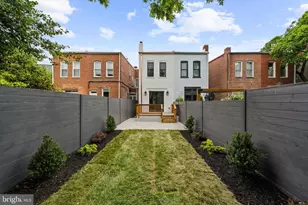 324 5th St SE, Washington, DC 20003 - Photo 40