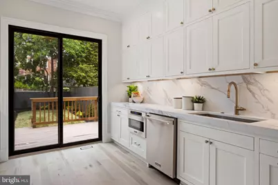 324 5th Street SE, Washington, DC 20003 - Photo 14