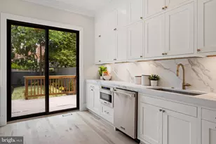324 5th St SE, Washington, DC 20003 - Photo 14