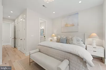 324 5th Street SE, Washington, DC 20003 - Photo 18